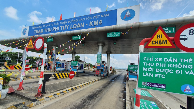 Lùi thời hạn chuyển đổi tài khoản thu phí sang tài khoản giao thông đến hết ngày 31/12  - Ảnh 1.