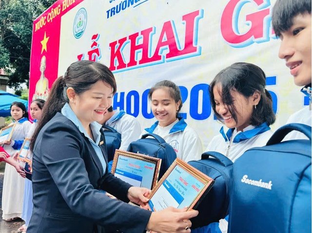 Sacombank “Ươm mầm cho những ước mơ” – Chung tay vun đắp thế hệ trẻ - Ảnh 2.