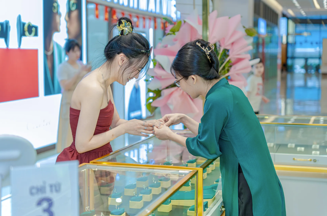 Lab Diamond Việt Nam cùng người Việt hiện thực hóa giấc mơ kim cương- Ảnh 2. Lab Diamond Việt Nam cùng người Việt hiện thực hóa giấc mơ kim cương- Ảnh 2.