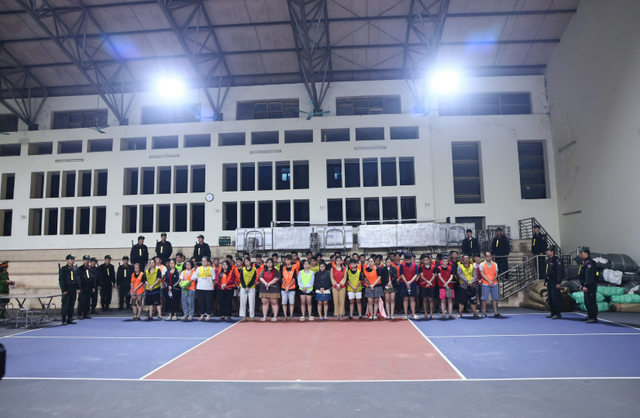 Triệt phá đường dây lừa đảo xuyên quốc gia, bắt giữ 205 đối tượng - Ảnh 1.