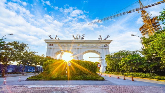 Dồn dập các khu đô thị mới, vì sao BĐS Ciputra - Tây Hồ Tây vẫn giữ ngôi đầu?  - Ảnh 1.