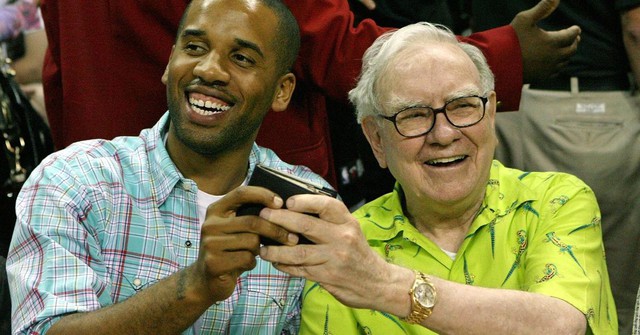 Tỷ phú top đầu của thế giới cũng chỉ đeo đồng hồ 1,2 triệu đồng - Khi người giàu nhất không cần chứng minh điều gì - Ảnh 3.