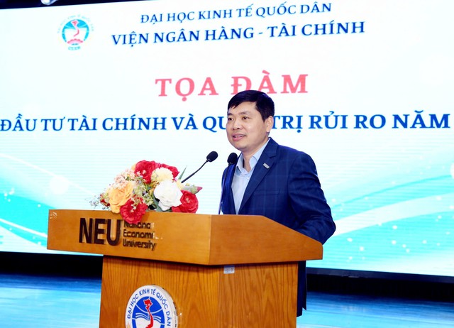 Nhiều chuyên gia tham gia thảo luận về ‘đầu tư tài chính và quản trị rủi ro năm 2026’ - Ảnh 2.