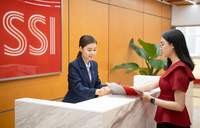 SSI tiếp tục chào bán gần 11,6 triệu cổ phiếu - Ảnh 1.
