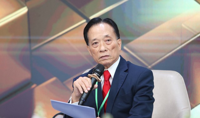 Giá vàng phá đỉnh có nên chốt lời để đầu tư bất động sản, chuyên gia tiết lộ kịch bản ít người ngờ tới- Ảnh 1.