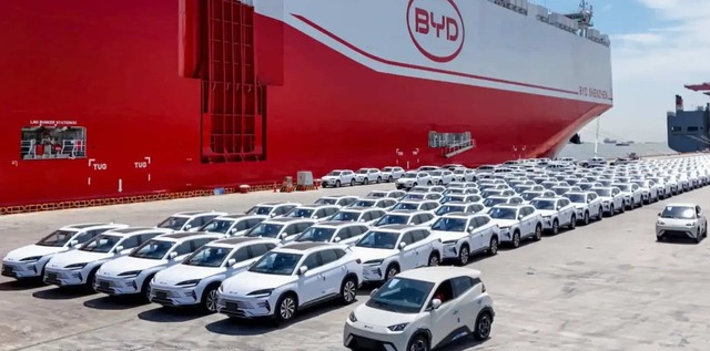 Xe hybrid hạ giá ngang xe thuần xăng - các hãng xe đua nhau 'đổ hàng': Đây có phải tín hiệu cho 1 năm bùng nổ của dòng xe này tại thị trường Việt Nam - Ảnh 3.