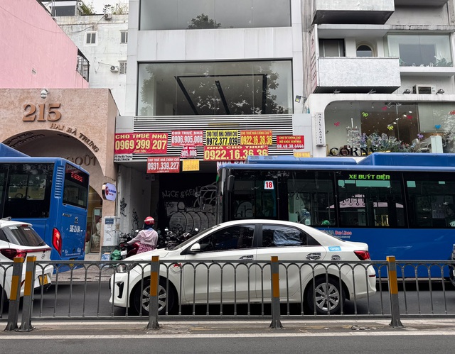 Cận Tết mặt bằng trung tâm “cài then đóng cửa”, giá thuê giảm sâu- Ảnh 1.