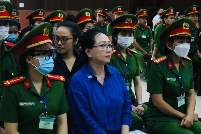 Cưỡng chế kê biên 2 chiếc túi Hermès bạch tạng của bà Trương Mỹ Lan - Ảnh 1.