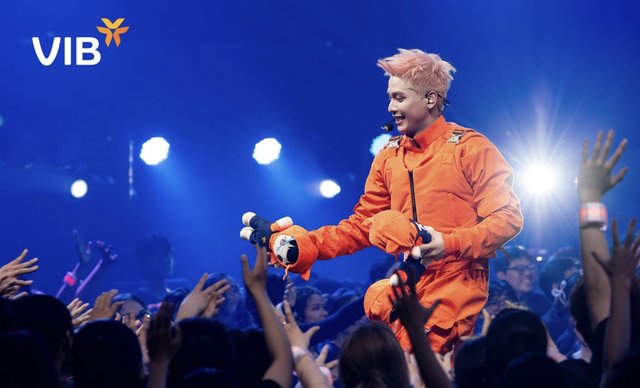 Kim chủ đứng sau concert Anh trai say hi giải trình khi lợi nhuận sau thuế "bốc hơi" 14%- Ảnh 1. Kim chủ đứng sau concert Anh trai say hi giải trình khi lợi nhuận sau thuế "bốc hơi" 14%- Ảnh 1.