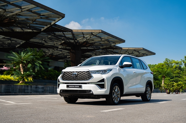 Những mẫu xe hybrid tầm giá dưới 1 tỉ đồng có thể được hưởng chính sách giảm thuế tiêu thụ đặc biệt: Giá liệu sẽ rẻ đến đâu? - Ảnh 4.