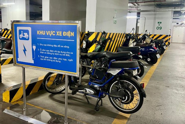 Bộ Xây dựng đề xuất quy chuẩn về khu vực sạc xe điện trong chung cư - Ảnh 1.
