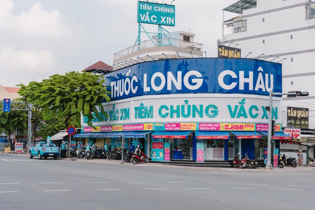Long Châu đón khách hàng thứ 33 triệu: Cột mốc tự hào trên hành trình kiên tâm chăm sóc sức khỏe Việt Nam - Ảnh 6.