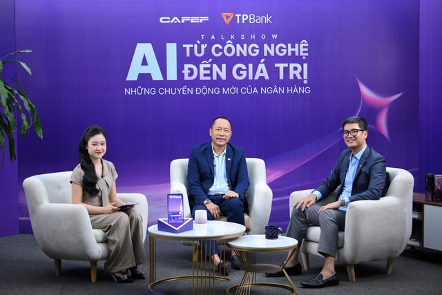 Lãnh đạo doanh nghiệp duyệt chi từ bất cứ đâu: Khi chiếc điện thoại thay thế cả “phòng điều hành” - Ảnh 1.