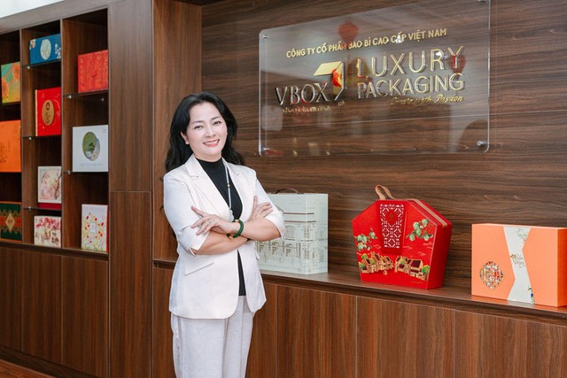 Chủ tịch VBOX Tô Thị Phương Thảo: Gần 30 năm theo đuổi mỹ thuật ứng dụng và hành trình hơn một thập kỷ đồng hành cùng BIDV - Ảnh 1.