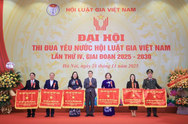 Đoàn kết, dân chủ, kỷ cương, đổi mới để phát triển cùng đất nước trong kỷ nguyên mới - Ảnh 2.