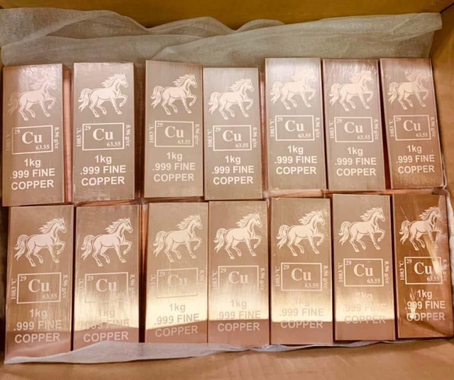 Sau Vàng và Bạc, nhiều người đổ xô mua Đồng thỏi trên mạng: Chuyên gia cảnh báo "hãy nhìn trường hợp tượng Nữ thần Tự do"- Ảnh 2.