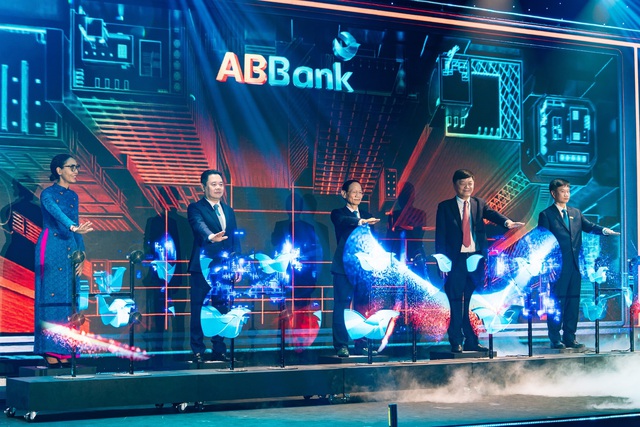 ABBank ra mắt nhận diện thương hiệu mới: Tiếp nối triết lý phụng sự khách hàng và cộng đồng - Ảnh 2.