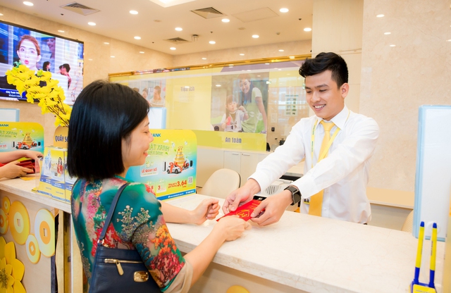 Khách hàng Vietcombank, ACB, Sacombank, SHB,… chú ý: Ngân hàng ‘lì xì’ hàng chục nghìn phần quà cho các giao dịch đầu năm mới - Ảnh 1.