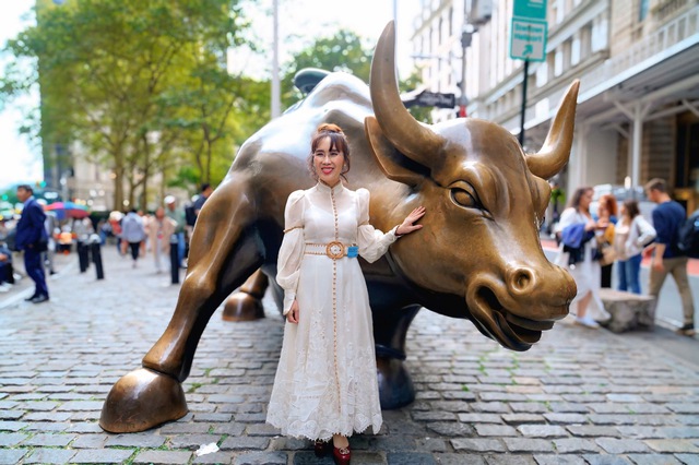 Tỷ phú Nguyễn Thị Phương Thảo và Bộ trưởng Tài chính Nguyễn Văn Thắng đánh cồng khởi động HOSE, thị trường bật xanh - Ảnh 5.