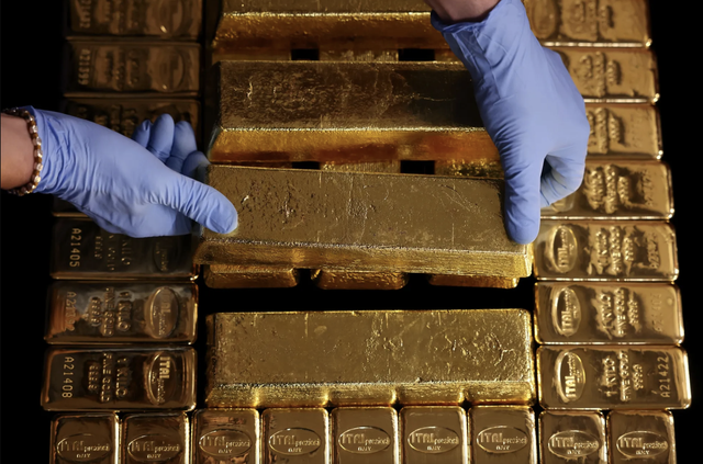 Vàng vật chất chỉ 500 tỷ USD nhưng giao dịch hàng trăm tỷ mỗi ngày: Ai thực sự điều khiển giá? - Ảnh 2.