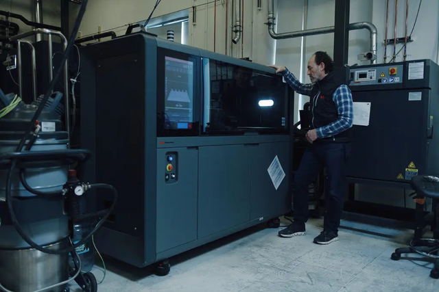 Từ kỳ lân tỷ USD đến phá sản: Đế chế in 3D Desktop Metal sụp đổ, giấc mơ “cách mạng hóa sản xuất” đổ vỡ khi đối mặt thực tế- Ảnh 1.