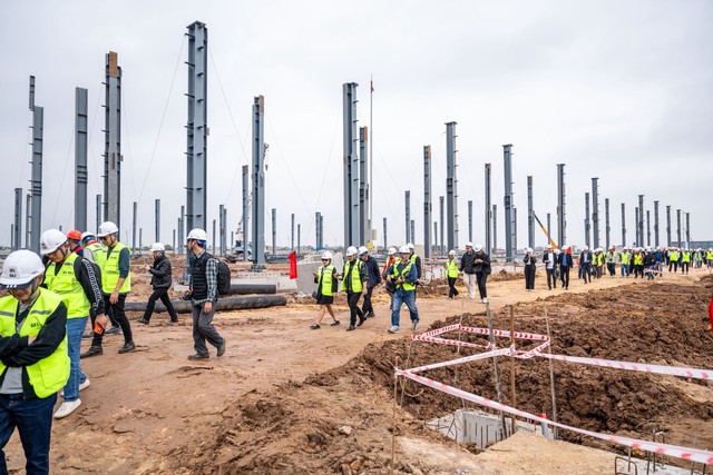 Hình ảnh mới nhất về Nhà máy ô tô Trung Quốc đầu tiên ở Việt Nam sau 3 tháng khởi công: Những chi tiết đáng chú ý- Ảnh 6.