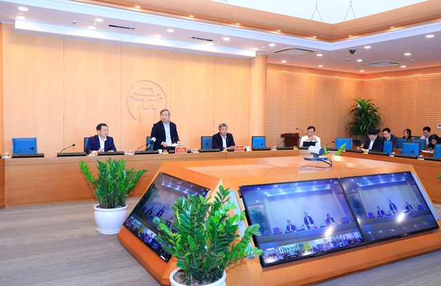 Giám đốc Sở Công thương Hà Nội nói về tình trạng người dân đổ xô mua xăng dầu trong những ngày đầu tháng 3 - Ảnh 1.