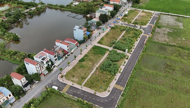 Nợ tiền sử dụng đất quá 5 năm mới trả, người dân có phải tính lại tiền sử dụng đất theo giá đất hiện hành?- Ảnh 1.