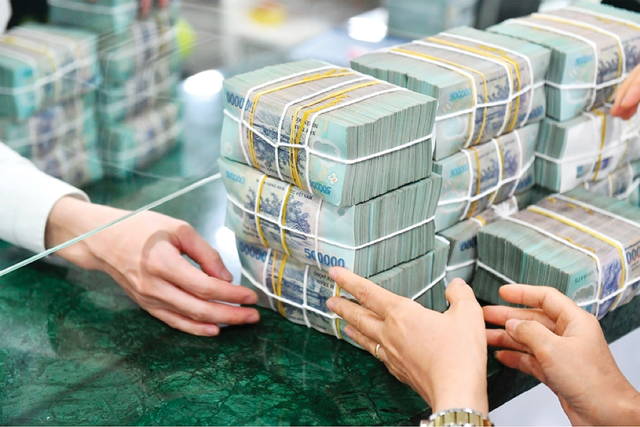 "Vàng không còn là 'hầm trú ẩn' an toàn? Chuyên gia nhắc lại bài học mua đỉnh, chờ 10 năm mới hòa vốn của nhiều nhà đầu tư - Ảnh 3.