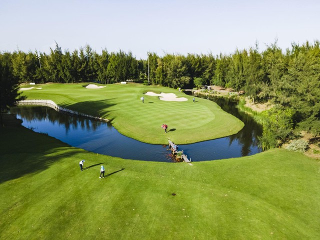 Quần thể nghỉ dưỡng của doanh nghiệp ông Trịnh Văn Quyết sở hữu hai kỷ lục Guinness, liên tục được đề cử tại giải thưởng được coi là “Oscar của ngành du lịch” - Ảnh 3.