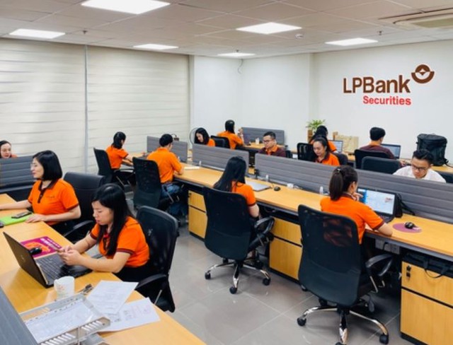 LPBS điều chỉnh phương án sử dụng vốn thu được từ đợt IPO - Ảnh 1.