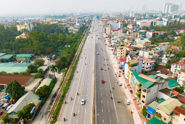 Nóng: Vingroup của tỷ phú Phạm Nhật Vượng muốn mở rộng 36 km trên tuyến quốc lộ dài nhất Việt Nam, vốn đầu tư lên đến 153.000 tỷ  - Ảnh 1.