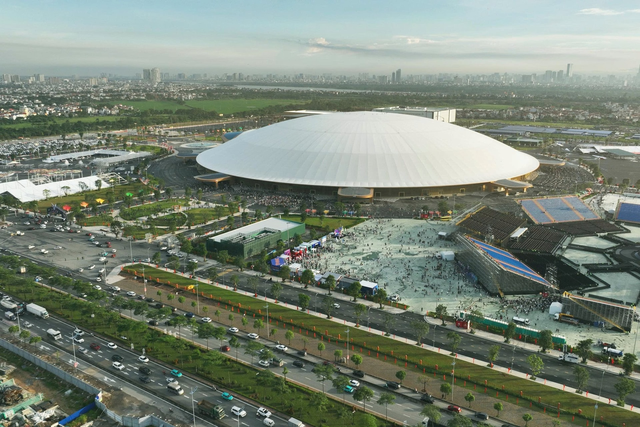 Việt Nam sở hữu tổ hợp triển lãm rộng 900.000m2 lớn nhất Đông Nam Á, lập kỷ lục chưa từng có: Huy động 24.000 tấn thép, 1.000 người làm việc xuyên suốt 300 ngày đêm - Ảnh 2.