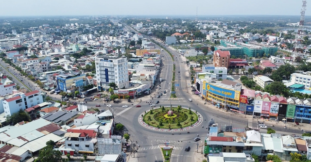 Tỉnh giàu nhất Việt Nam sở hữu siêu dự án 16 tỷ USD cùng loạt hạ tầng nghìn tỷ, đặt mục tiêu trở thành thành phố trực thuộc Trung ương  - Ảnh 1.