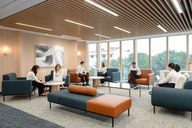 Eximbank chuyển trụ sở chính ra Hà Nội, tăng cường kết nối thị trường tài chính - Ảnh 3.