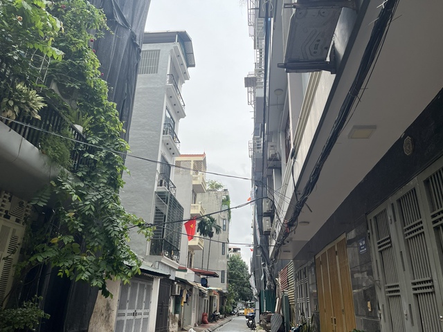 Căn nhà ngõ từng rao bán 21 tỷ cách đây 2 tháng, nay chủ hạ xuống còn 19 tỷ: Nghe thì tưởng “cắt lỗ” nhưng thực tế lại không hẳn như vậy- Ảnh 1.