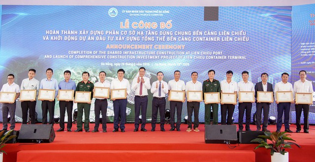 Chính thức khởi động 'siêu cảng' hơn 2 tỷ USD, quy mô gần 173 ha do liên doanh vận tải top đầu thế giới đầu tư- Ảnh 1. Chính thức khởi động 'siêu cảng' hơn 2 tỷ USD, quy mô gần 173 ha do liên doanh vận tải top đầu thế giới đầu tư- Ảnh 1.