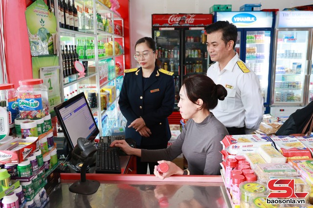 Hộ kinh doanh thắc mắc: Doanh thu dưới 500 triệu vẫn phải kê khai có cần thiết không? Thuế TP. Hà Nội trả lời- Ảnh 2.