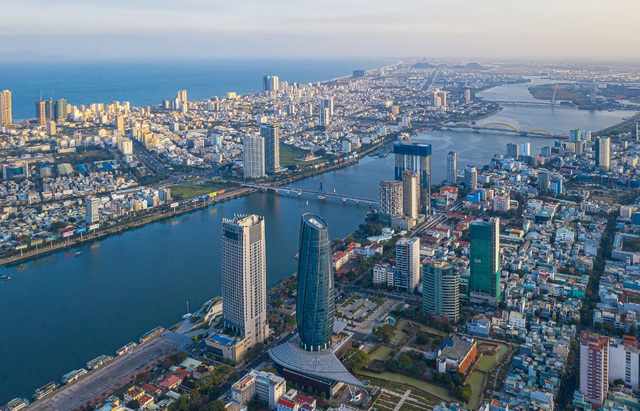 Bất ngờ với đà tăng giá chung cư Đà Nẵng vượt TP.HCM, giá bán sơ cấp đạt 83 triệu đồng/m2 - Ảnh 1.