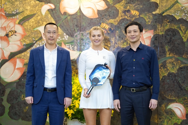 VĐV pickleball số 1 thế giới có mặt tại Việt Nam, ngân hàng Big5 là điểm đến đầu tiên - Ảnh 3.