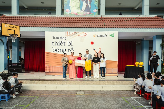 Sun Life khẳng định cam kết lâu dài vì sức khỏe thế hệ trẻ với chương trình Hoops + Health 2026 - Ảnh 2.