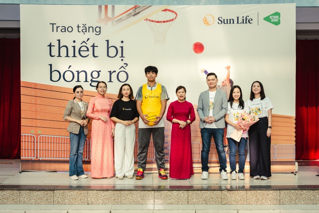 Sun Life khẳng định cam kết lâu dài vì sức khỏe thế hệ trẻ với chương trình Hoops + Health 2026 - Ảnh 4.