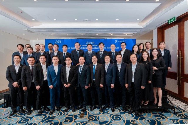 ACB và VNPT hợp tác toàn diện, mở rộng hệ sinh thái tài chính – công nghệ, thúc đẩy chuyển đổi số - Ảnh 2.
