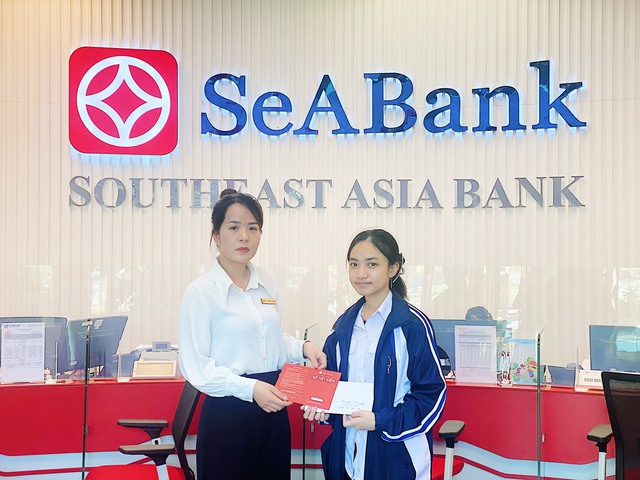 Đồng hành chắp cánh nuôi dưỡng ước mơ học sinh nghèo - Ảnh 2.