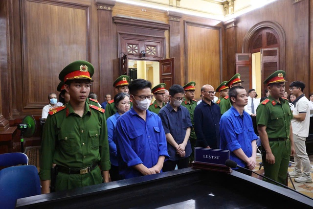 Vụ 'đất vàng' 39-39B Bến Vân Đồn: Bà Nguyễn Thị Như Loan lĩnh án 1,5 năm tù treo - Ảnh 1.