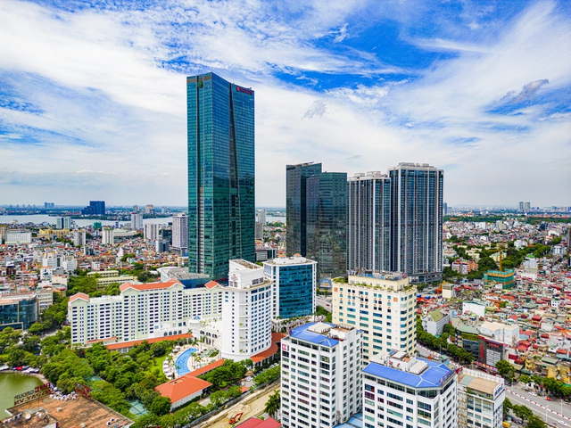 Lãi suất neo cao, thị trường nhà ở bước vào giai đoạn “sàng lọc” chủ đầu tư- Ảnh 1.