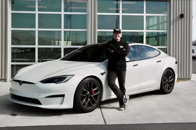 Tại nền kinh tế lớn nhất thế giới, doanh số xe điện mới lao dốc, xe cũ lại 'cháy hàng': Người dân chọn bài toán chi phí thay vì công nghệ - Ảnh 2.