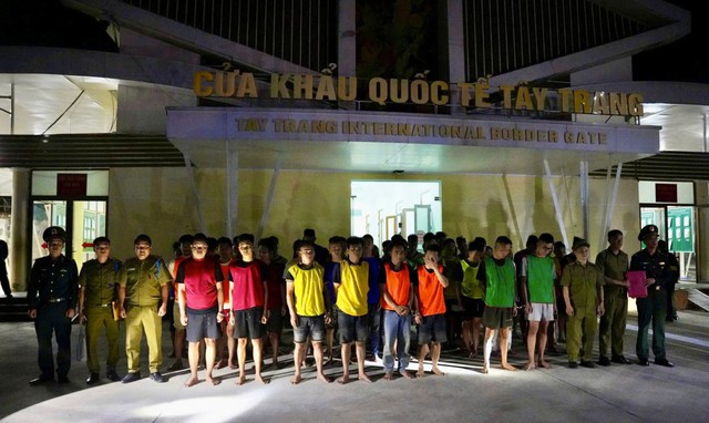 Triệt phá đường dây lừa đảo công nghệ cao xuyên quốc gia, hơn 5.000 bị hại 'sập bẫy' - Ảnh 1.