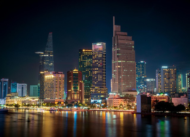 Bất động sản TPHCM “chững phanh” đầu năm 2026, nguồn cung thì tăng sốc, giao dịch lại lao dốc - Ảnh 1.