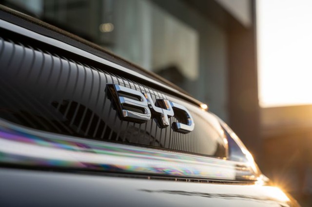 Hãng xe điện BYD vừa làm một việc lạ ở thị trường Việt Nam: Ra mắt bản nâng cấp của một mẫu xe, đi được xa hơn nhưng giá lại rẻ hơn bản cũ tới 200 triệu - Ảnh 1.